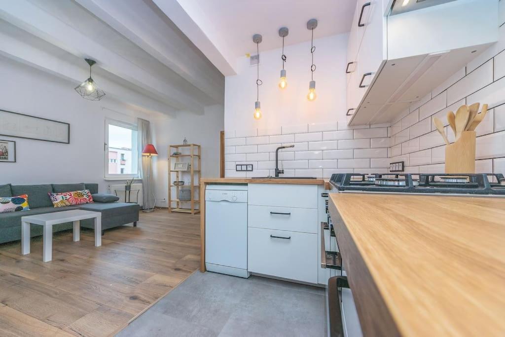 Hello Apartments Brzezno Dworska Гданск Екстериор снимка