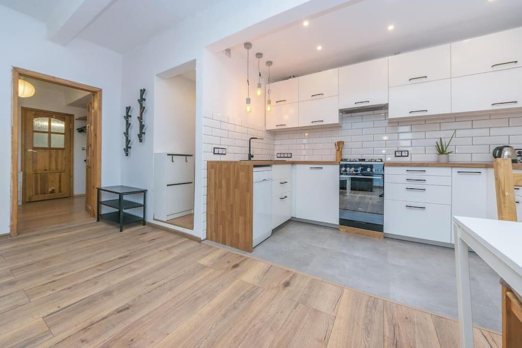 Hello Apartments Brzezno Dworska Гданск Екстериор снимка